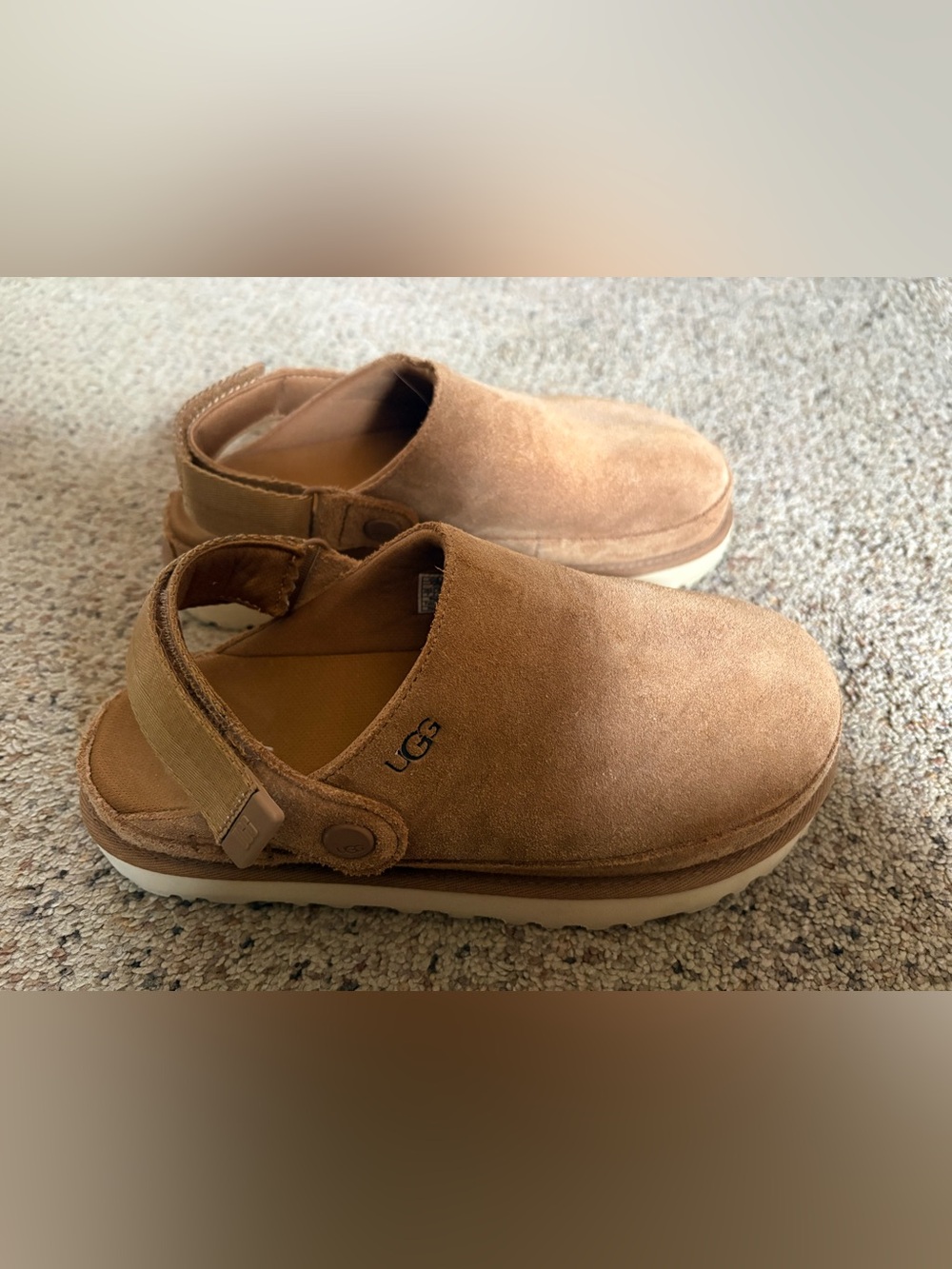 Uggs - Picture 2 of 3